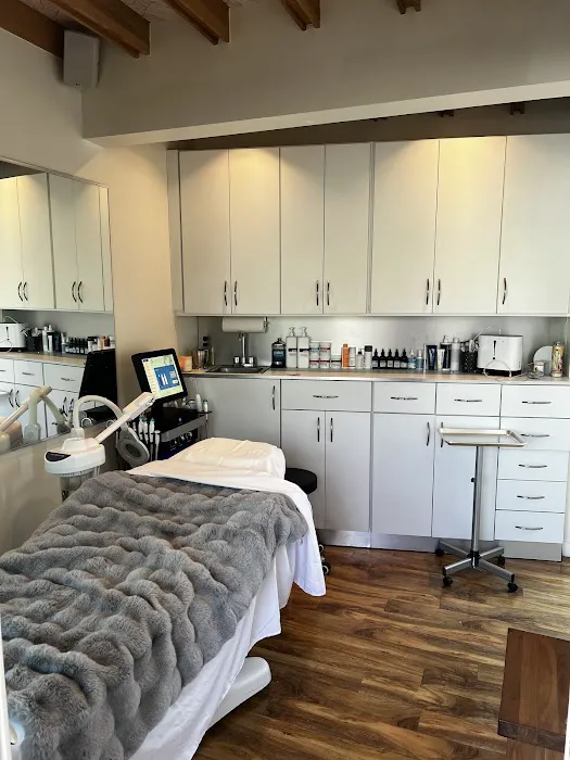 Szamosszegi Skin Studio Picture 3