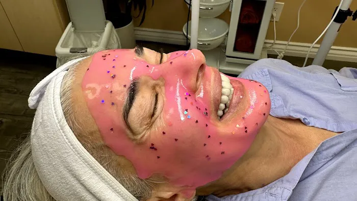 Glowing & Rich Picture 7