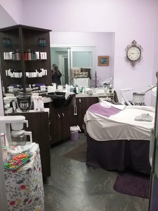 Shelley Hess, Picture 1