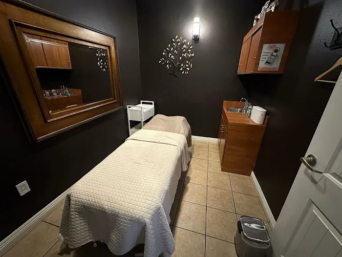 Beauty Studios OC Picture 8