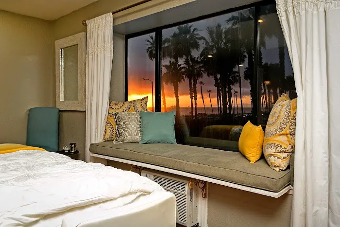 Beach Beauty Bar and Acne Clinic Picture 3