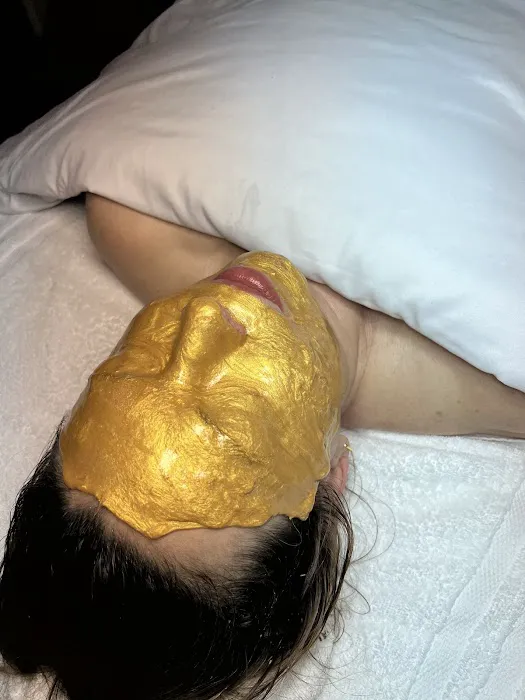 Megan Miller Skin Picture 3