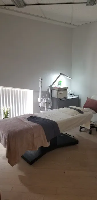 Heavenly Beauty Room Picture 1