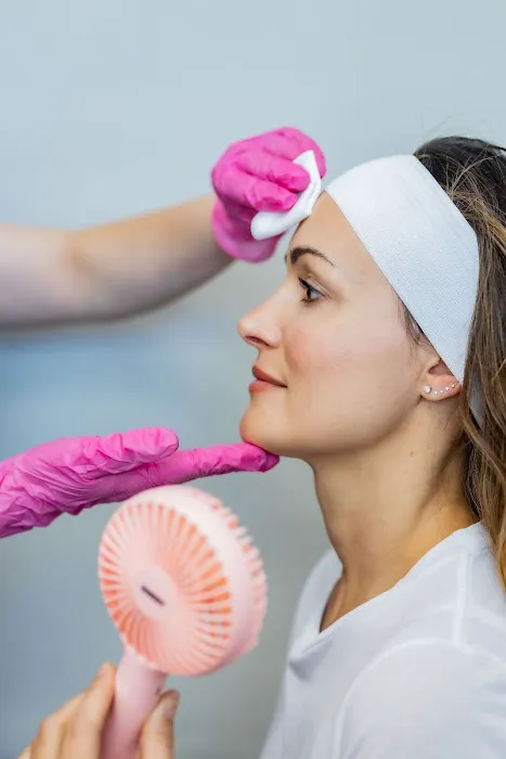 The Skin Whiz Picture 10