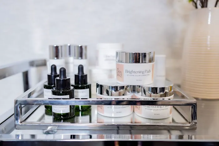 The Skin Whiz Picture 6