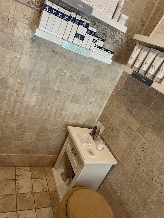 Jocelyn Rose Skin Picture 1