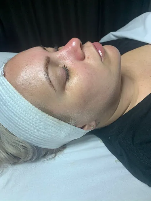 SKIN DEEP ESTHETICS Picture 9