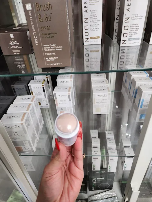 La Luna Aesthetics Picture 9