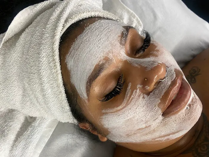 Pure Skin Esthetics Skin Clinic Picture 2