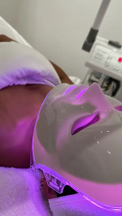 Pure Skin Esthetics Skin Clinic Picture 4