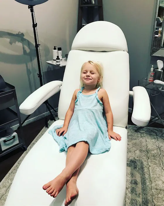 Posh Aesthetics Picture 6