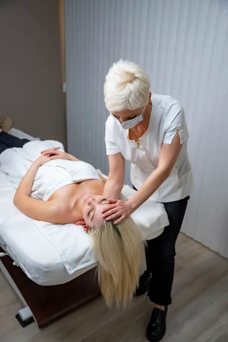 Via Skincare Picture 3