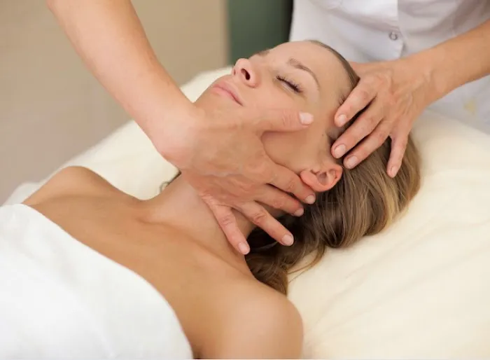 Via Skincare Picture 4