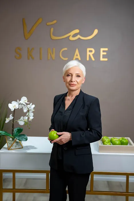 Via Skincare Picture 6