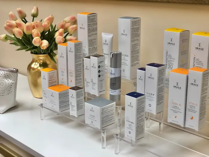 Skin Therapy by Kelly Picture 3