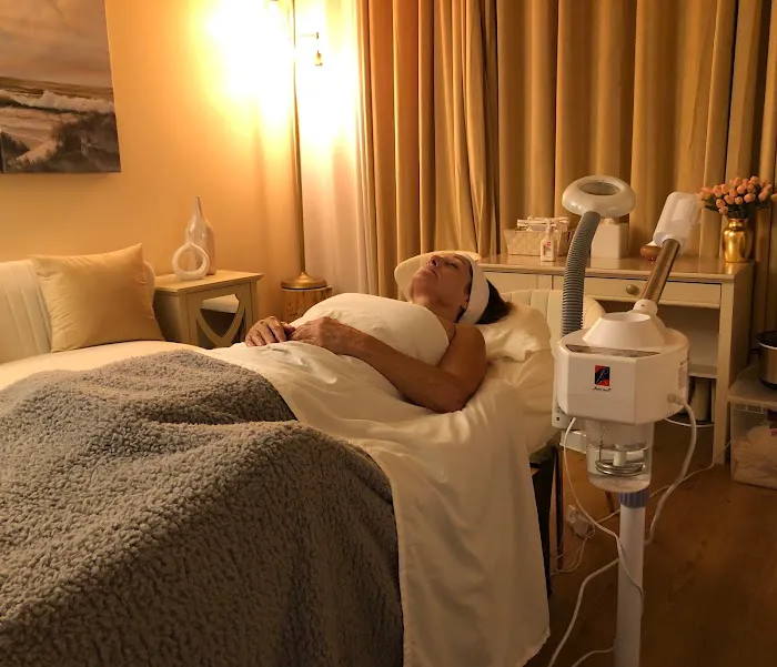 Skin Therapy by Kelly Picture 10