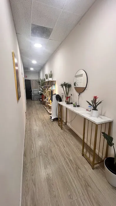 V·Beauty Center Picture 4