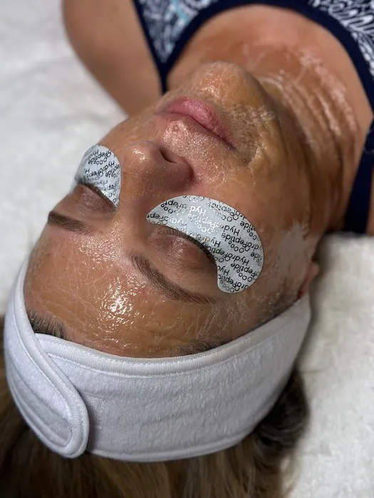 Lunaria Aesthetics Picture 2