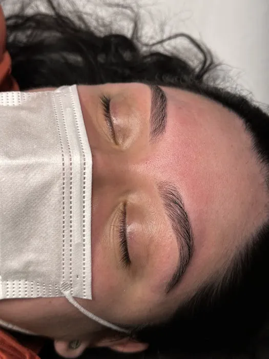 Lunaria Aesthetics Picture 7