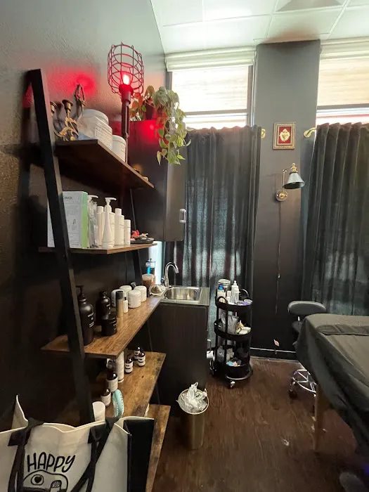 The Hyde Out Picture 9