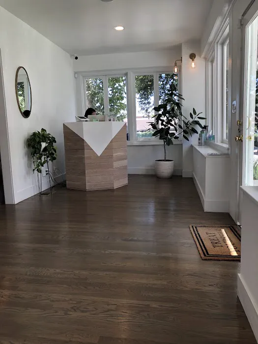 The Treatment Facial Bar Picture 3