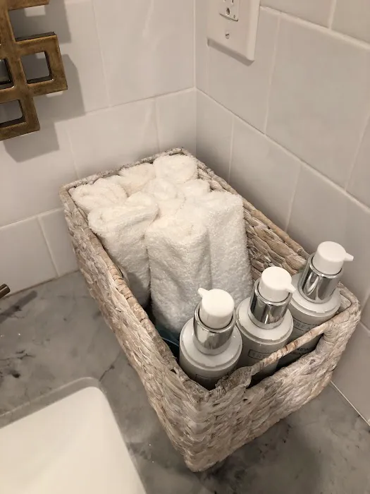 The Treatment Facial Bar Picture 10