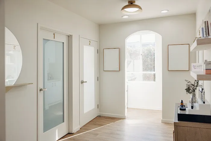 Go See Sari - Medical Aesthetics Picture 2