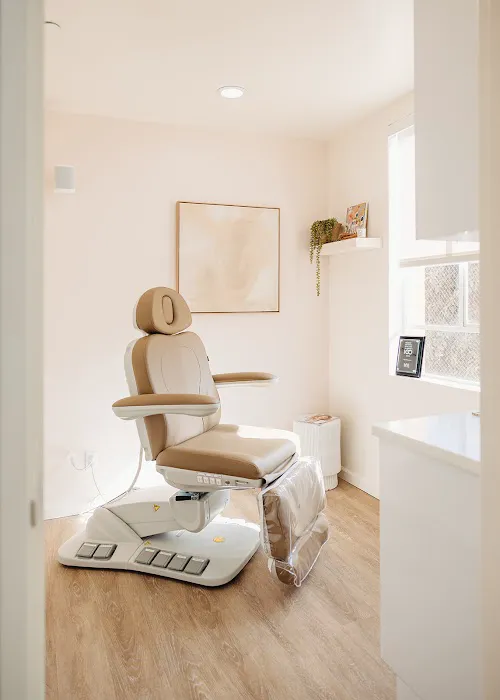 Go See Sari - Medical Aesthetics Picture 3