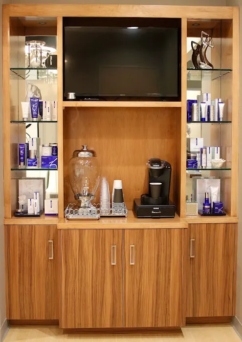 New Skin And Body Aesthetics Picture 1