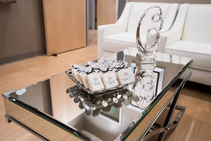 New Skin And Body Aesthetics Picture 8