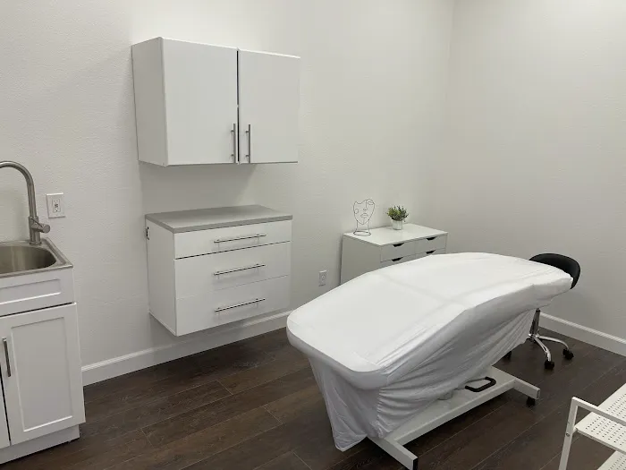 La Bella Salon Suites Picture 2