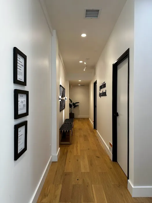 Skin Laundry - Studio City Picture 3