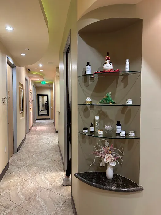 Na'ava Skin Care Spa Picture 3