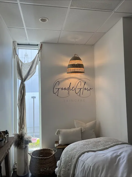 Goodie Glow Picture 1