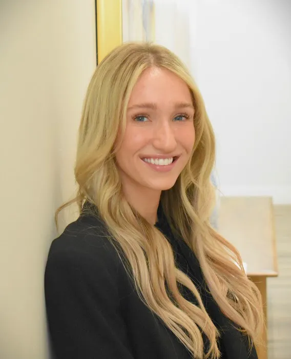 Glow by Chlo Picture 5