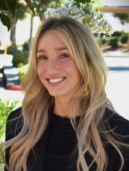 Glow by Chlo Picture 3