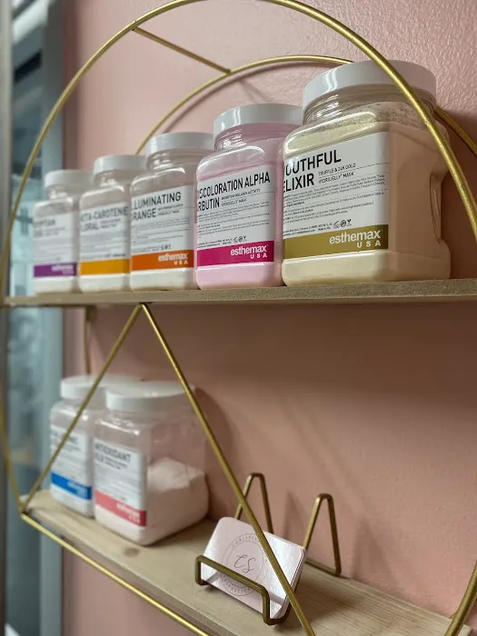 Christina Silva Aesthetics Picture 1