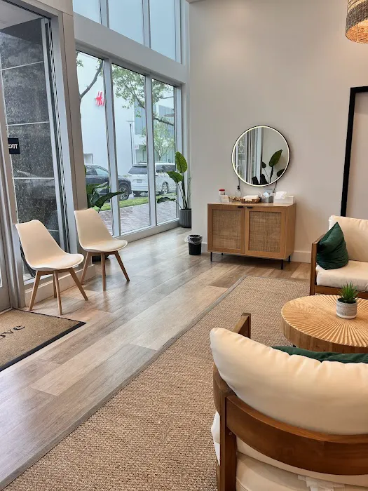 Skin Laundry - Victoria Gardens Picture 3