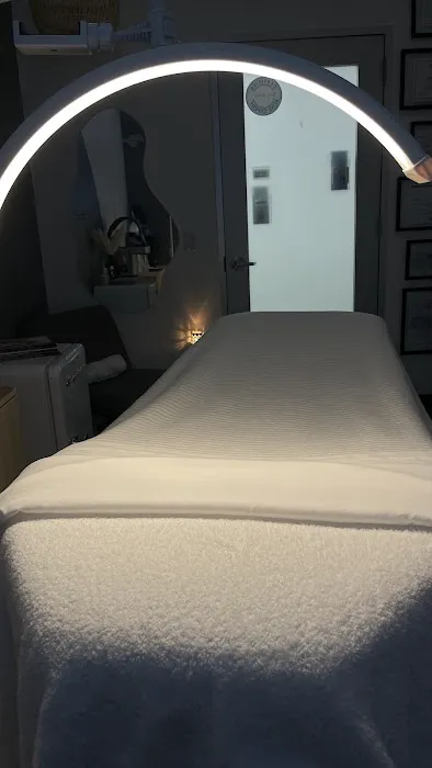 Lyla Skin Studio Picture 1