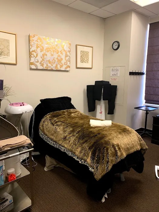 Slender Me Medical Picture 9