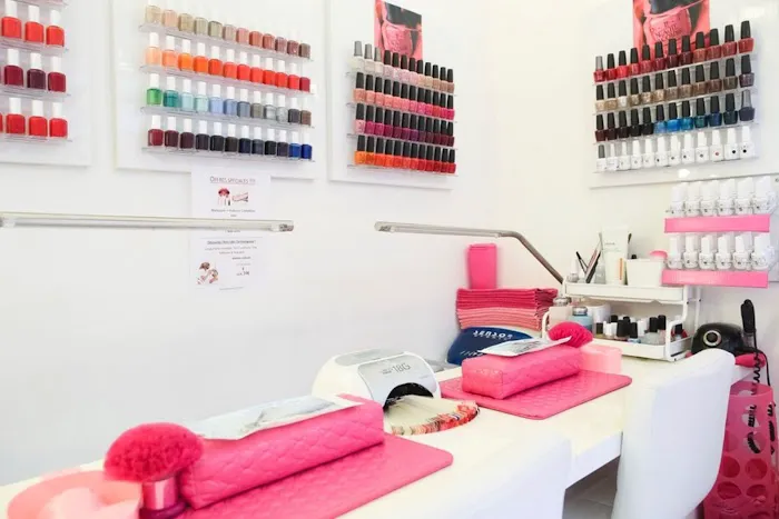 Skin Clinic, LLC By Yasmin Tork Aesthetics Picture 9