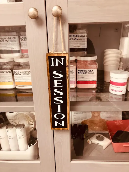 Pure Skincare OC Picture 3