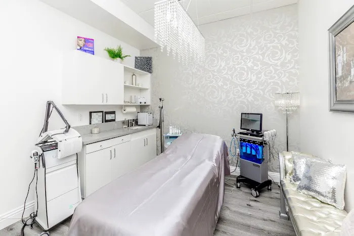 Estrella Aesthetics & Surgical Arts Picture 9