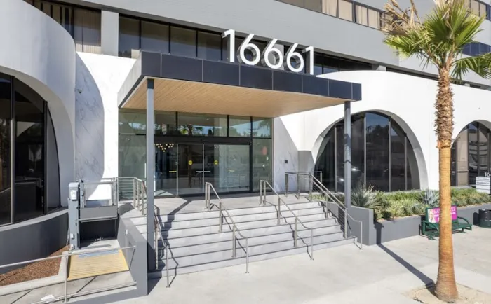 Viva Reverse Aging Picture 2