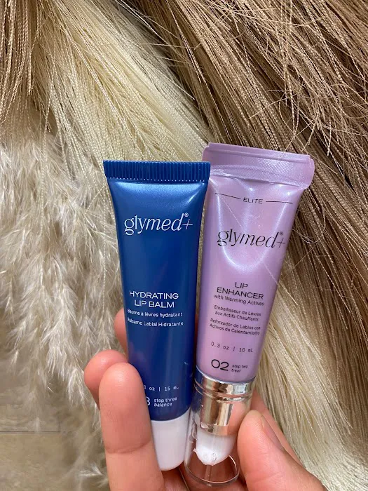 Naked Beauty Cove Picture 4