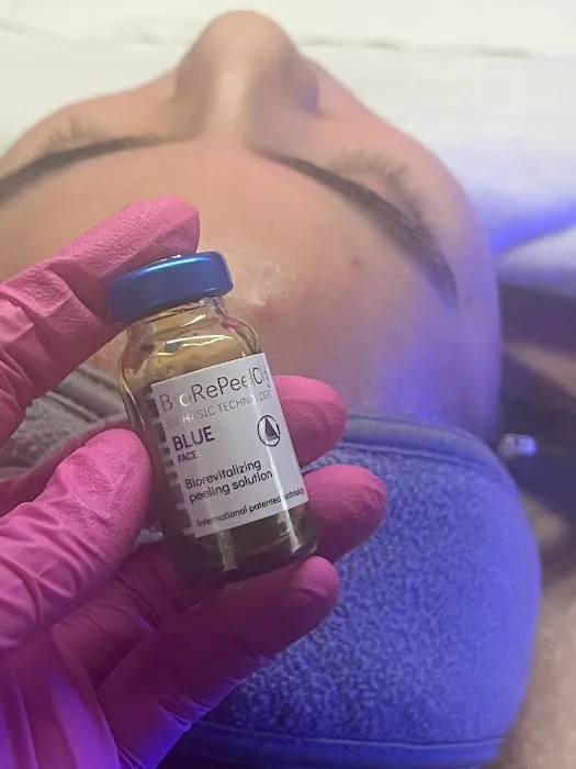 Kiss and Glow Esthetics Picture 2