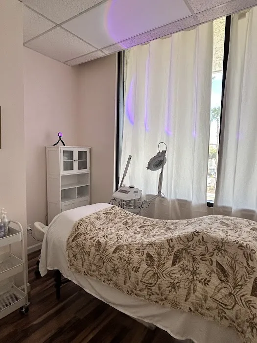 Faccia Bella beauty bar Picture 3