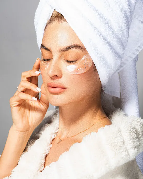 Evolution Skyn Aesthetics - Dermaplaning + Acne Expert Picture 3