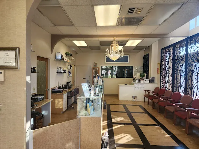 Raincross Dermatology & Cosmetic Surgery Picture 3