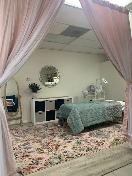 SKIN Theory Collective Picture 7